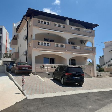 Apartmani Vera Primošten Екстериор снимка