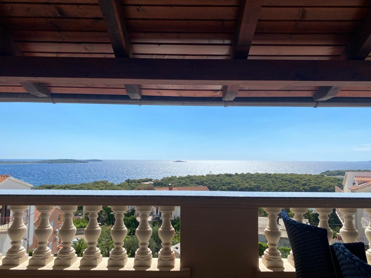 Apartmani Vera Primošten Екстериор снимка