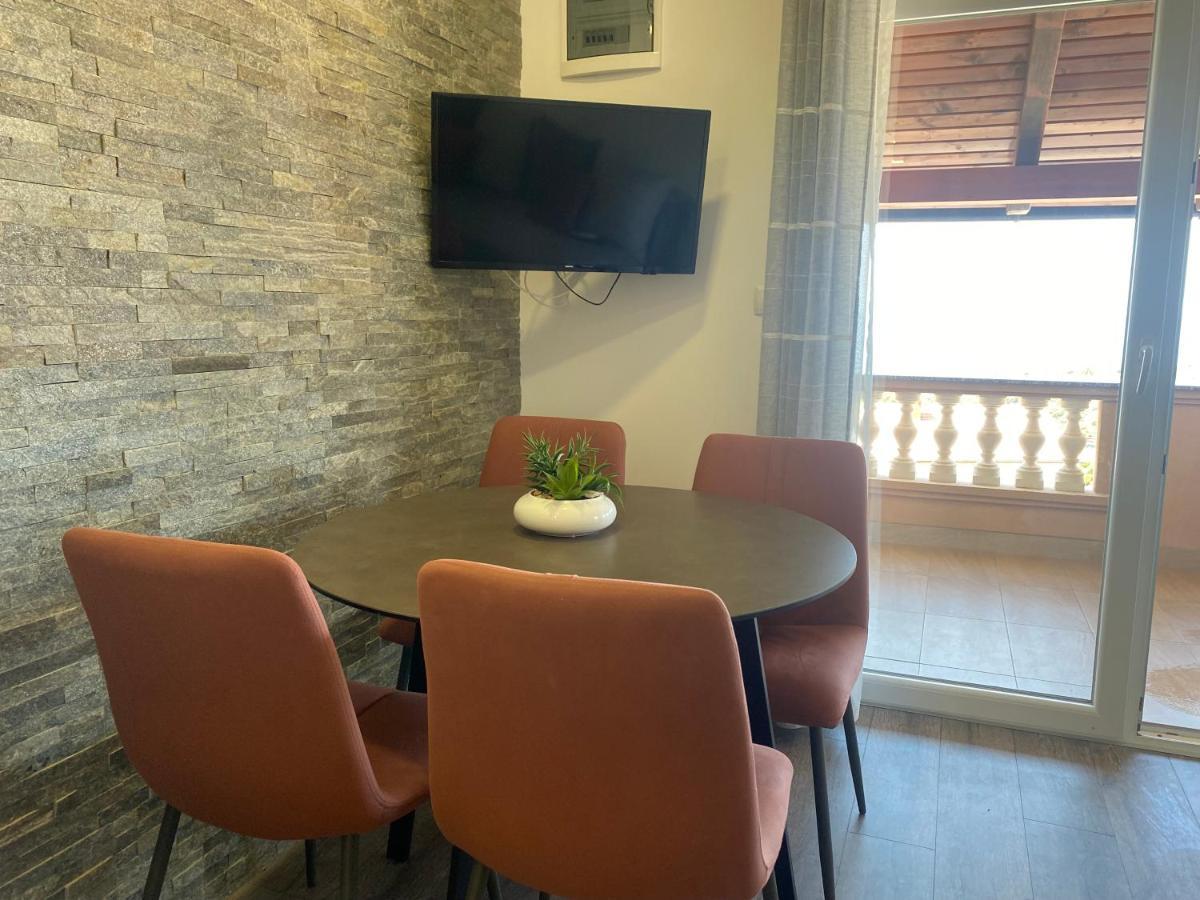Apartmani Vera Primošten Екстериор снимка