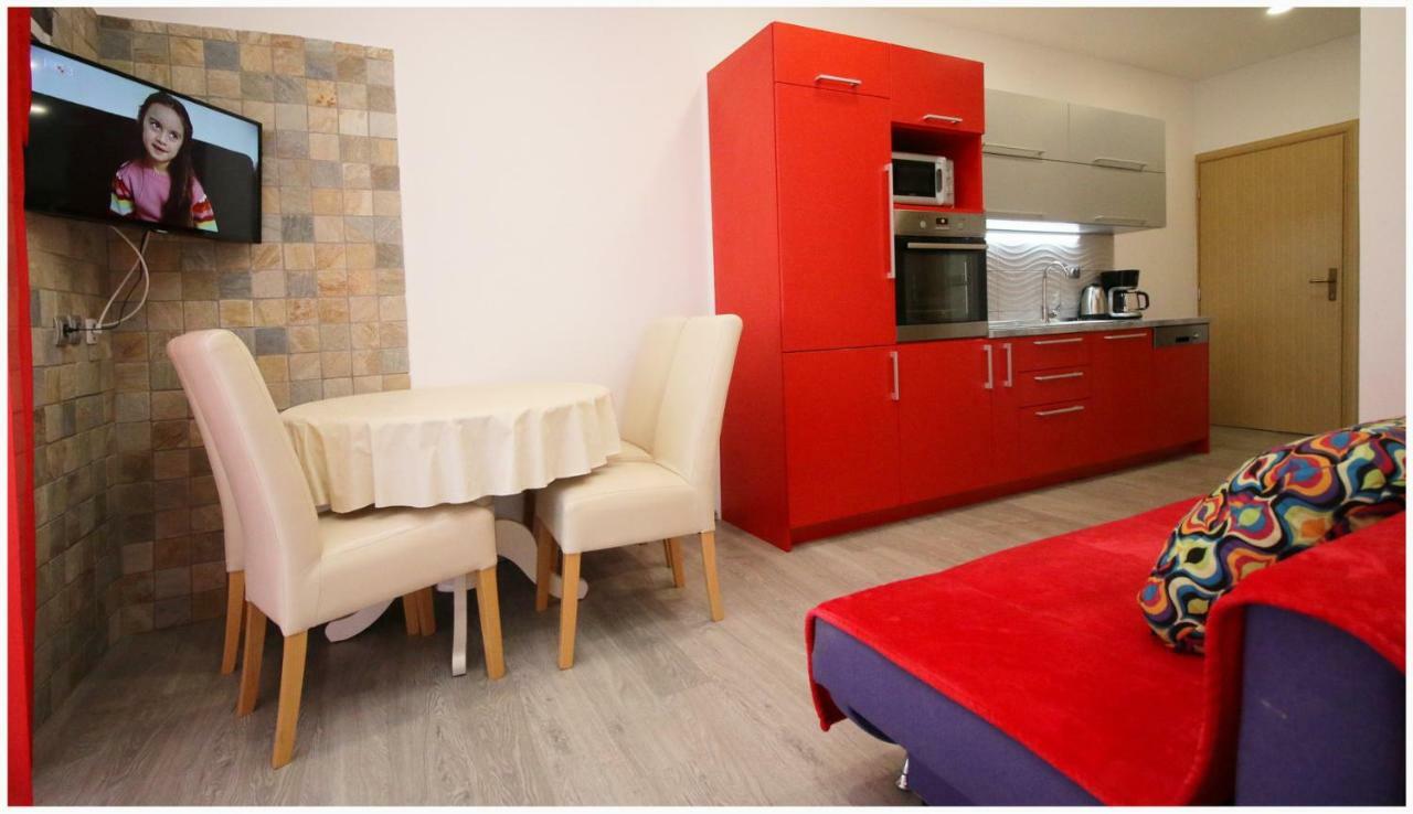 Apartmani Vera Primošten Екстериор снимка